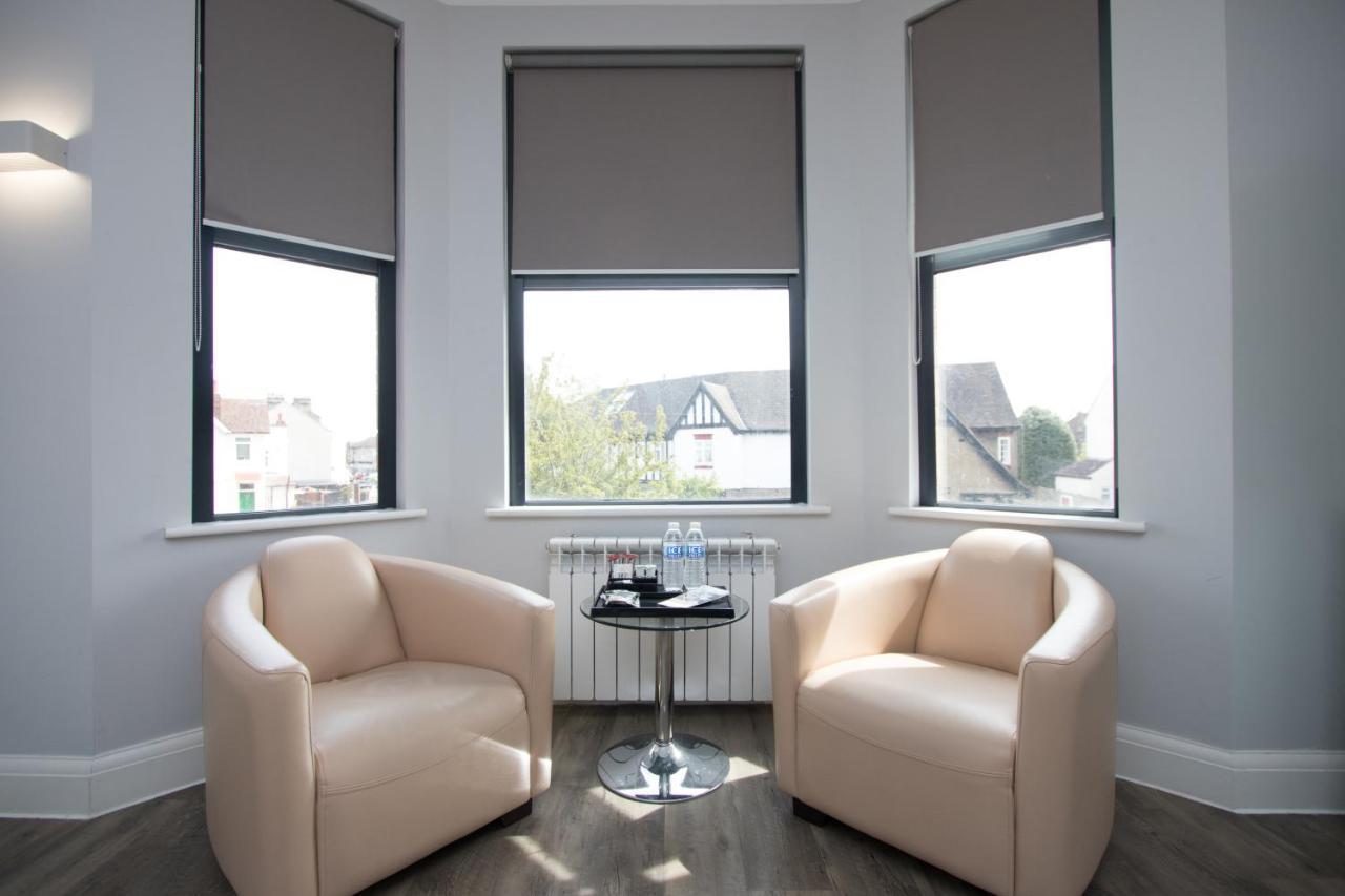 Westciti Caroco Aparthotel Croydon Kültér fotó