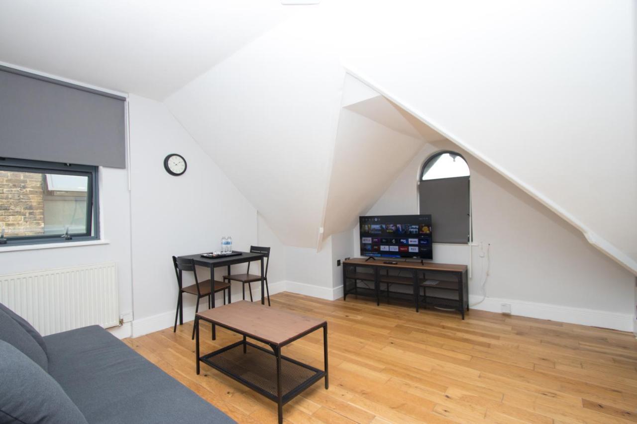 Westciti Caroco Aparthotel Croydon Kültér fotó
