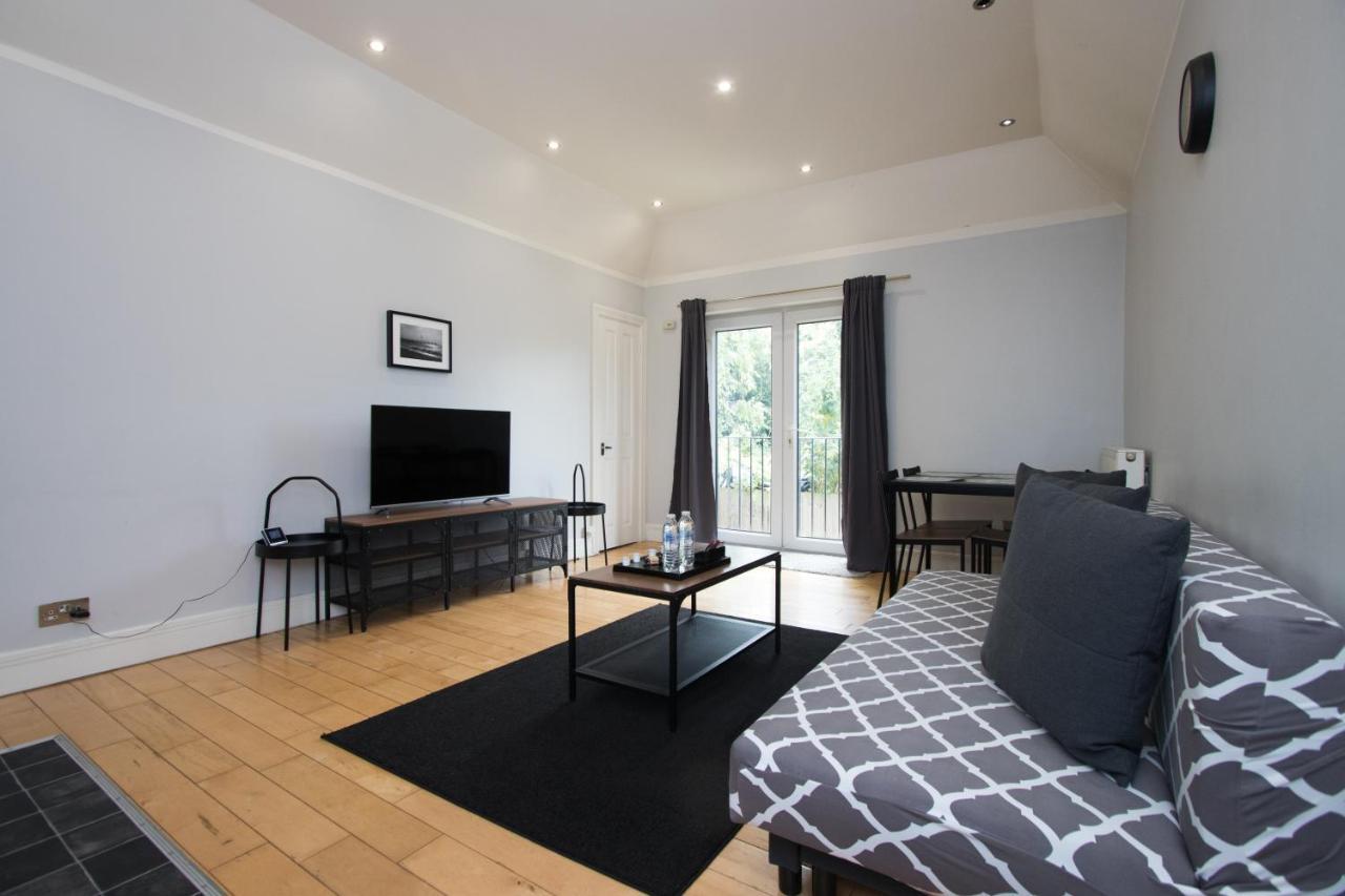 Westciti Caroco Aparthotel Croydon Kültér fotó