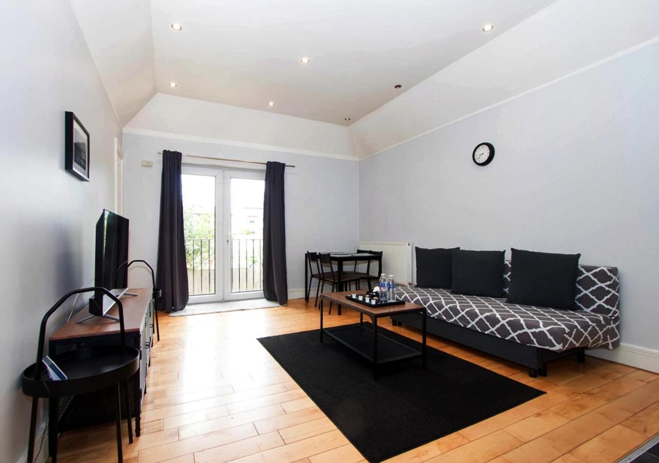 Westciti Caroco Aparthotel Croydon Kültér fotó